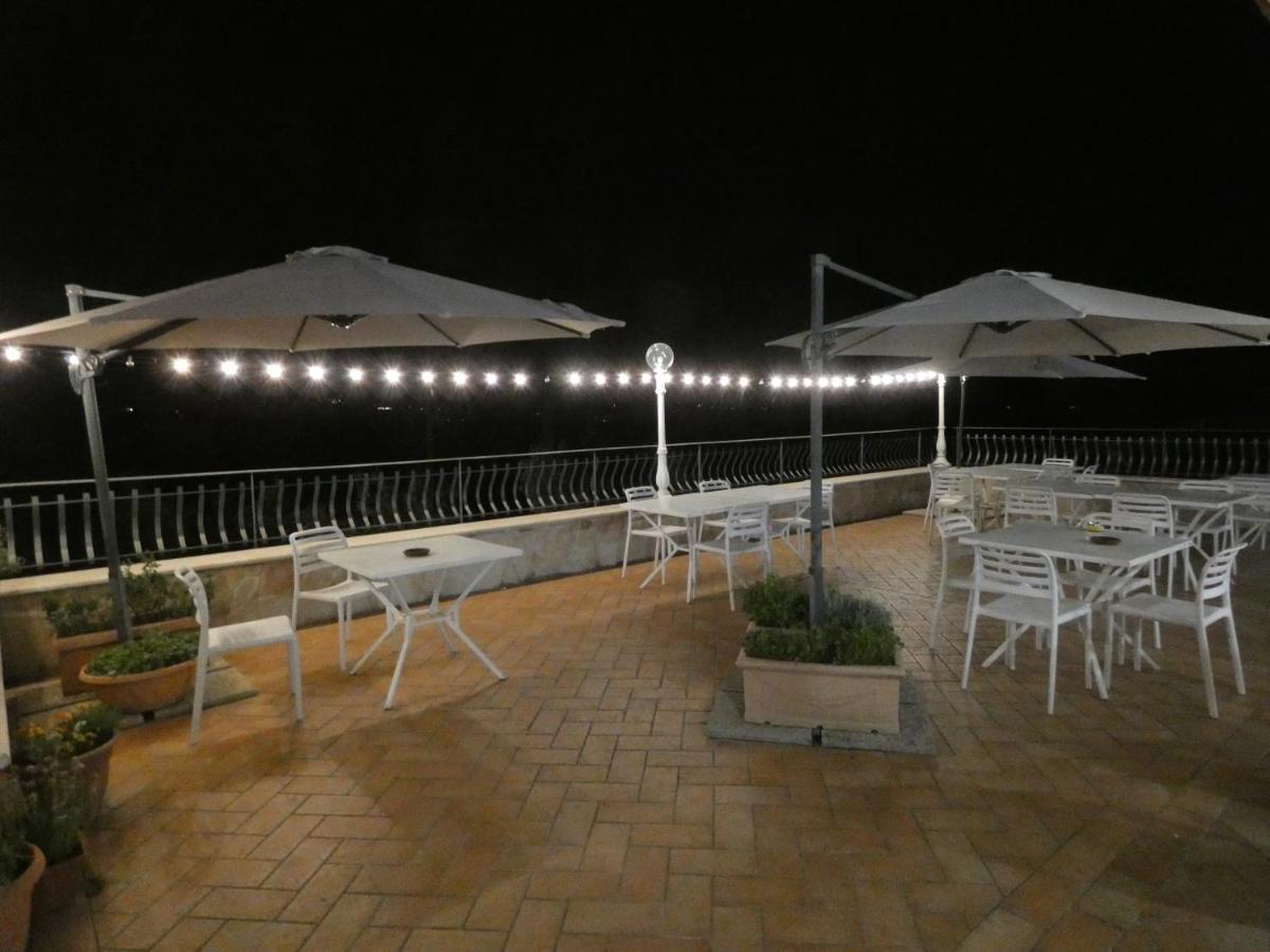I Due Melograni Agriresort Tarano Zewnętrze zdjęcie